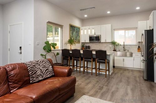 4075-77 Clairemont Dr, San Diego CA exterior