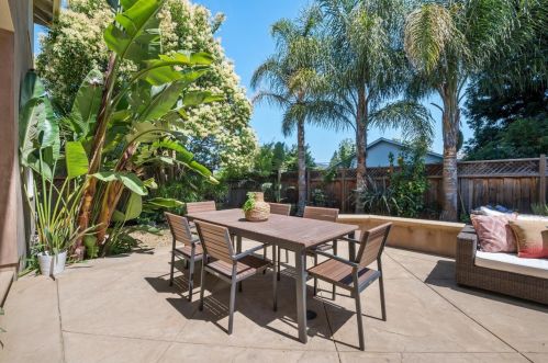 503 Upton St, Redwood City CA  94062-2941 exterior