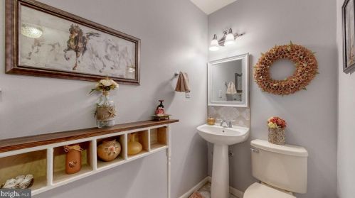 6 Chatham Ct, Dover DE  19901-3909 exterior