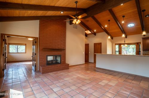 375 Shadow Rock Dr, Sedona AZ 86336-3451 exterior
