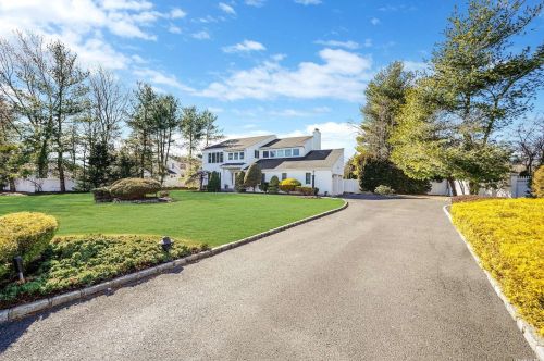 36 Jesse Way, Mount Sinai, NY 11766-2347