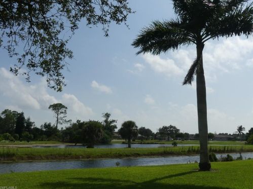 5499 Rattlesnake Hammock Rd, Naples FL  34113-7411 exterior