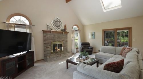 13 Woodside Ln, Flemington NJ  08822-3221 exterior