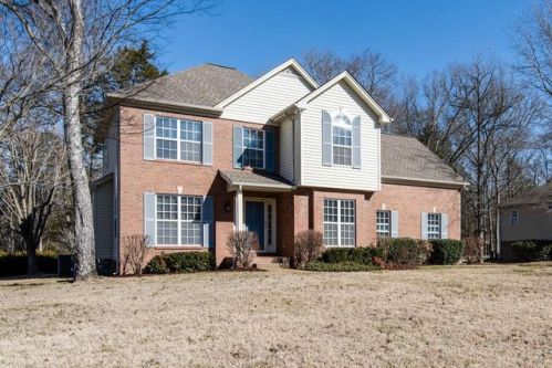 213 Norfolk Ln, Nolensville, TN 37135-9475