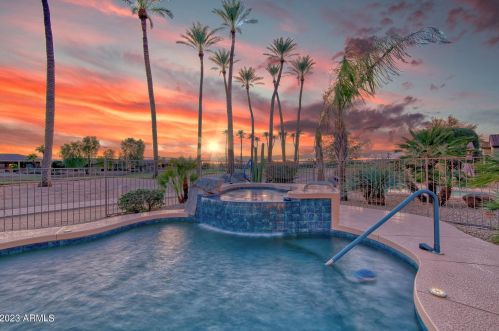 16701 Loma Verde Trl, Sun City, AZ 85387-8218