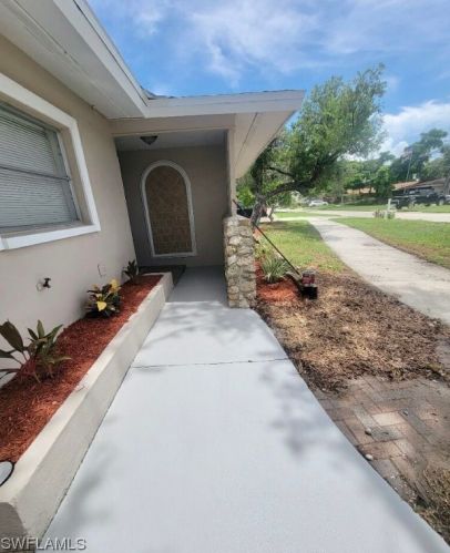 4325 16th Pl, Cape Coral FL  33904-7430 exterior