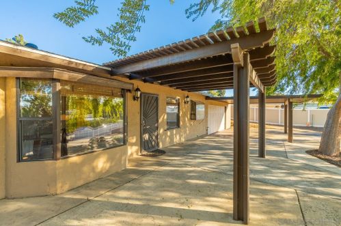 1531 Peerless Dr, El Cajon, CA 92021-3426