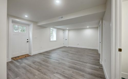 22 Leffert Rd, Bridgeport CT  06611-4950 exterior