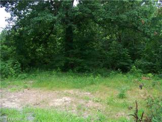 7612 Ridge Rd, Tobaccoville, NC 27050-9741