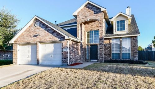 3205 Wren Ln, Midlothian TX  76065-6799 exterior