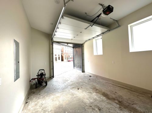 330 Pike St, Covington KY 41011-2127 exterior