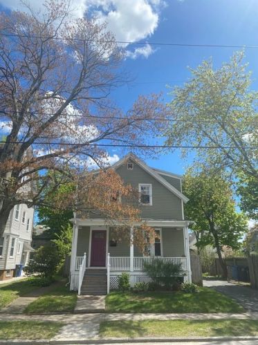 164 Norwood Ave, Providence, RI 02905-3949