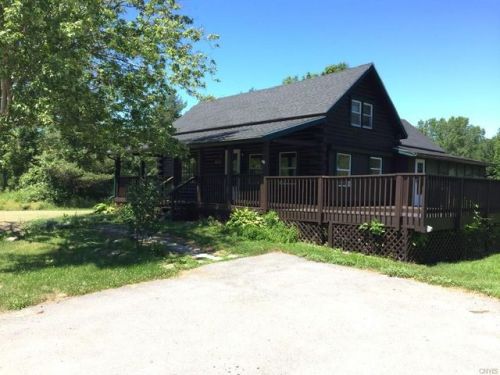 446 Middle Rd, Scriba NY  13126-5886 exterior