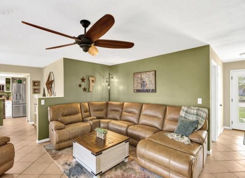 495 24th Ave, Vero Beach FL  32962-1309 exterior