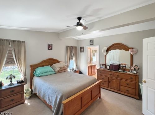 11 Morningside Dr, Belvidere NJ  07823-2910 exterior