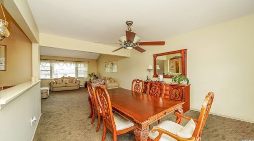2661 Peconic Ave, Seaford NY  11783-3451 exterior