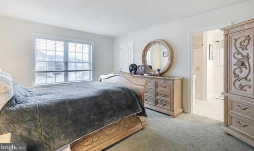 30 Centre Ct, Red Lion PA  17356-8949 exterior