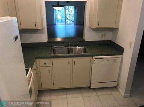 2845 22nd Ave, Delray Beach, FL 33445-7229