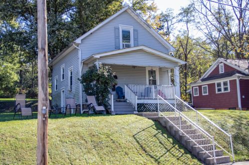 66 Green St, Zanesville, OH 43701-4533