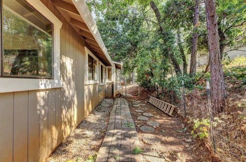 11755 Francis Dr, Grass Valley CA 95949-6676 exterior