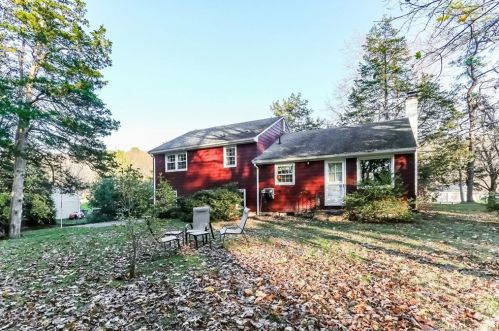 73 Cedar Ridge Ter, Glastonbury, CT 06033-1809