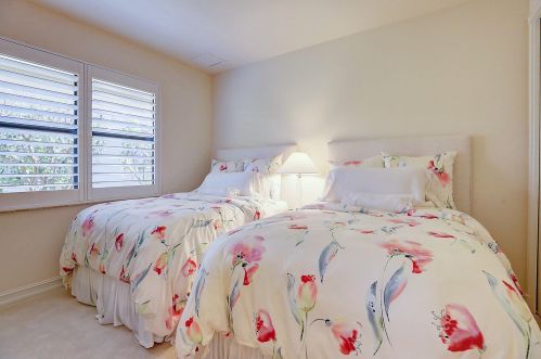 7831 Via Grande, Boynton Beach FL  33437-7518 exterior