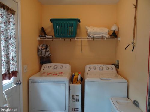 27 Eaton St, Schuylkill Haven PA  17972-1022 exterior