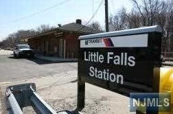 280 Main St, Little Falls NJ  07424-1372 exterior