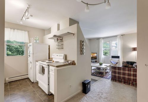 666 Ashland Ave, Saint Paul, MN 55104-7187