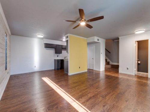 2608 Custer Pkwy, Richardson, TX 75080-1610