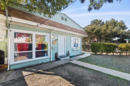 2800 Devonshire Ave, Redwood City CA  94063-3211 exterior