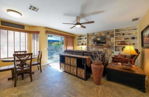 1891 Tavern Ct, Alpine CA  91901-3747 exterior