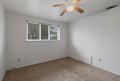 8449 Freeport Dr, Dallas TX  75228-4935 exterior