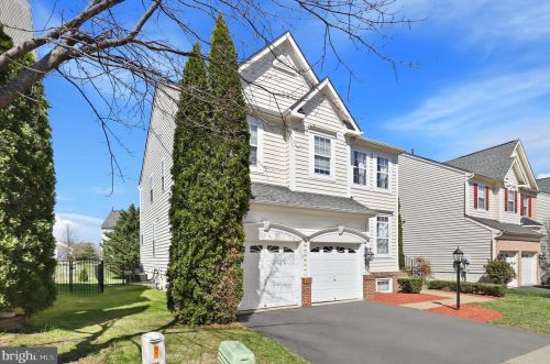 2617 Cast Off Loop, Woodbridge VA  22191-1470 exterior