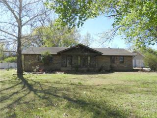 719 Main St, Greenwood, AR 72936-3603