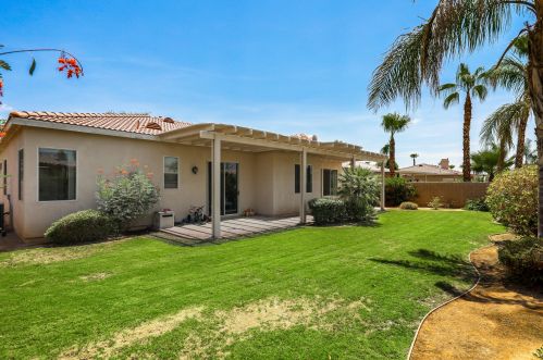 43563 Corte Del Oro, La Quinta CA  92253-4073 exterior