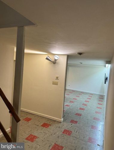 6235 Kilmer Ct, Falls Church VA  22044-1822 exterior