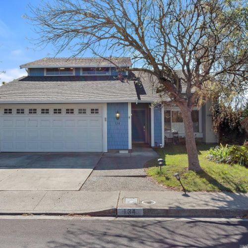 134 Panorama Dr, Benicia, CA 94510-1623