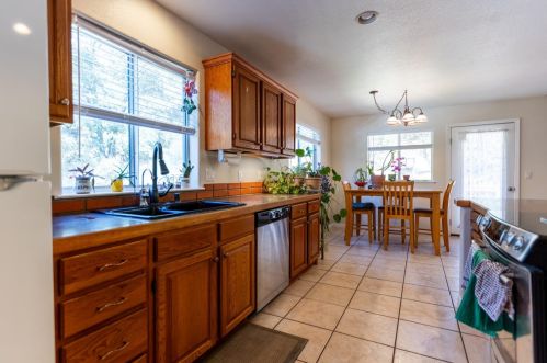 17155 Oscar Dr, Grass Valley CA  95949-7220 exterior