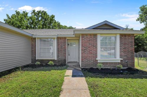 1731 Eastcliff Dr, Dallas TX  75217-1258 exterior