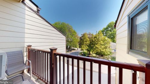 6 Chatham Ct, Dover DE  19901-3909 exterior