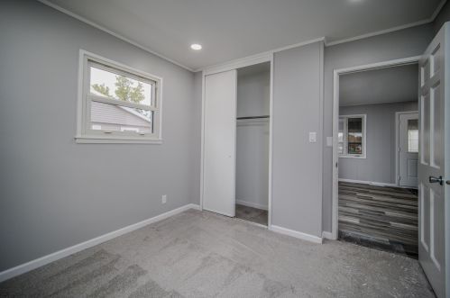 2026 84th St, Kenosha WI  53143-1619 exterior