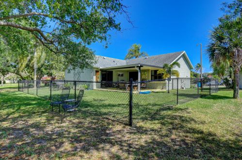 1772 Banyan Creek Cir, Boynton Beach FL  33436-4620 exterior