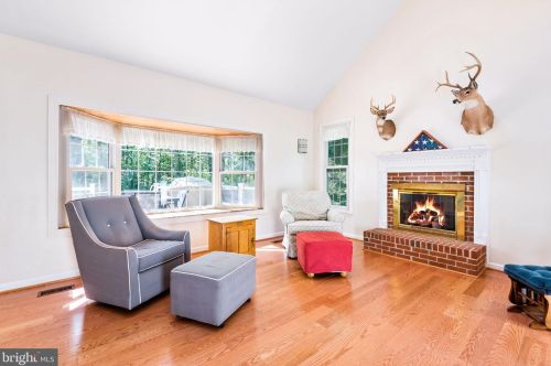 8100 Davmar Ln, Fredericksburg VA  22407-2151 exterior