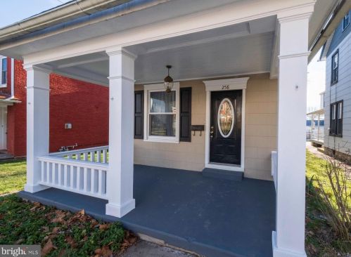 258 Main St, Dauberville, PA 19533-8836
