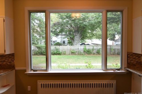 690 Clinton Ave, Bridgeport CT 06605-1702 exterior