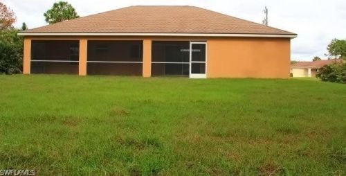 2711 1st St, Lehigh Acres, FL 33971-1933