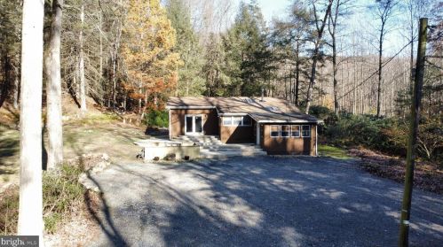 83 Drehersville Rd, Molino, PA 17961-8918