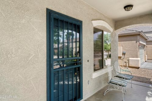 17732 Maui Ln, Sun City, AZ 85388-7553