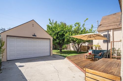 2111 Eucalyptus Ave, Long Beach CA  90806-4518 exterior